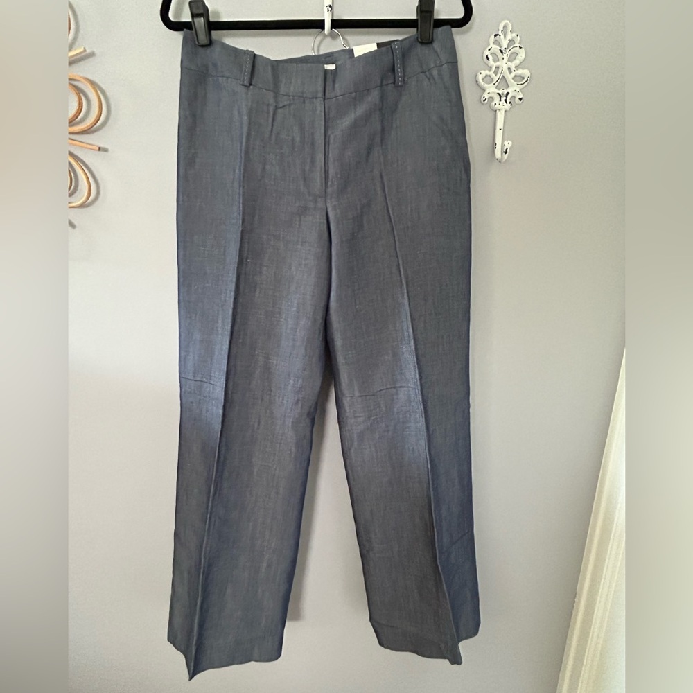 Brand new Women’s Loft dress pants size 8